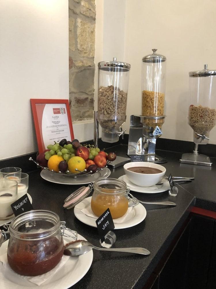 Hotell Chevron Prag