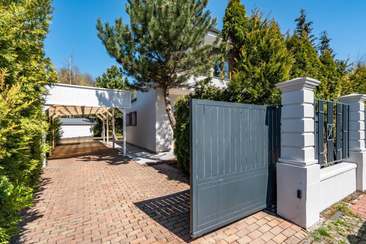 Serenity With Garden Jacuzzi Prag