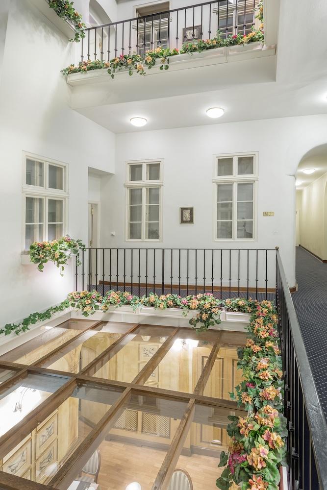 Hotel Pod Vezi Prag
