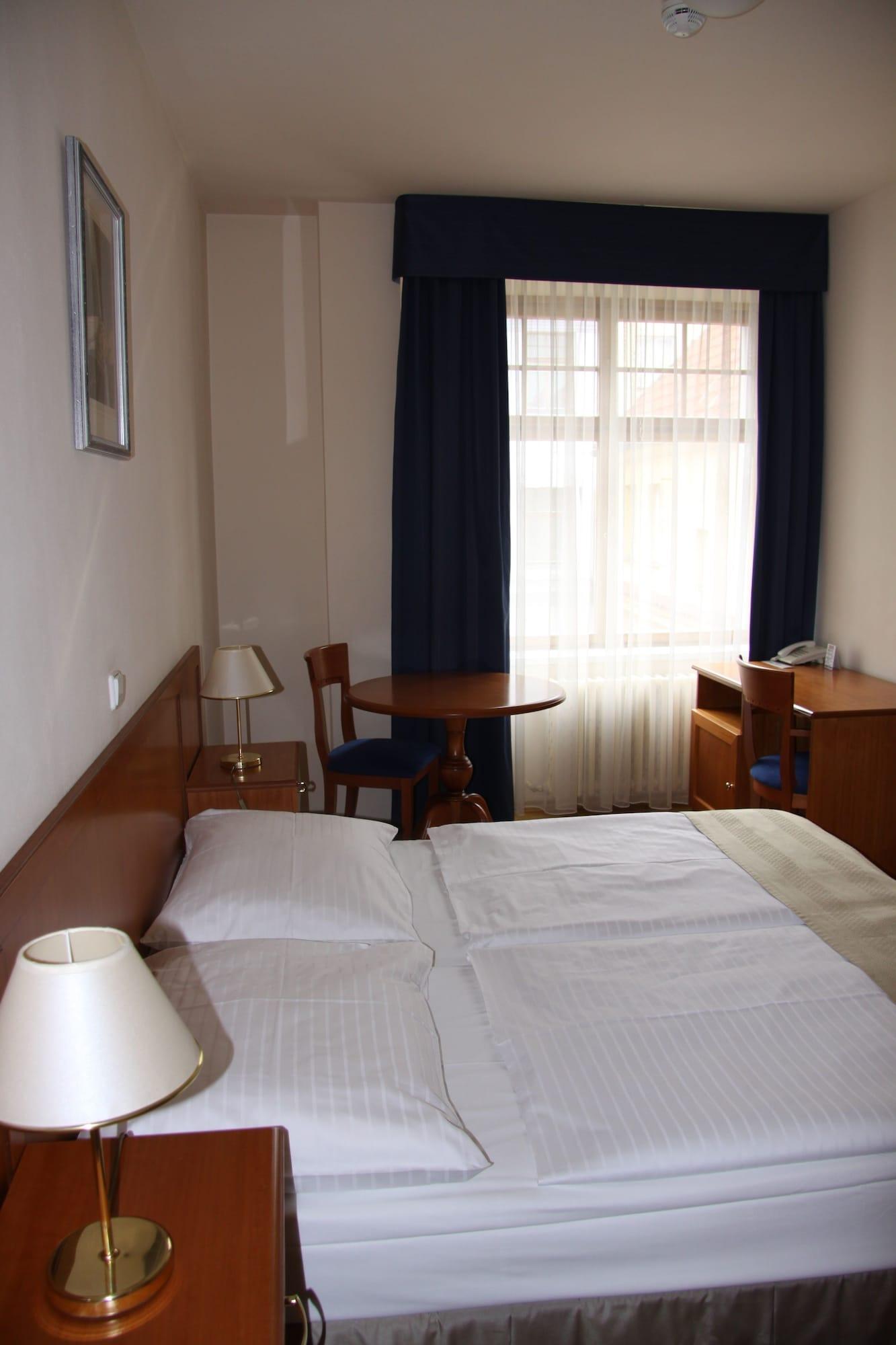 The Botanist Aparthotel 4*