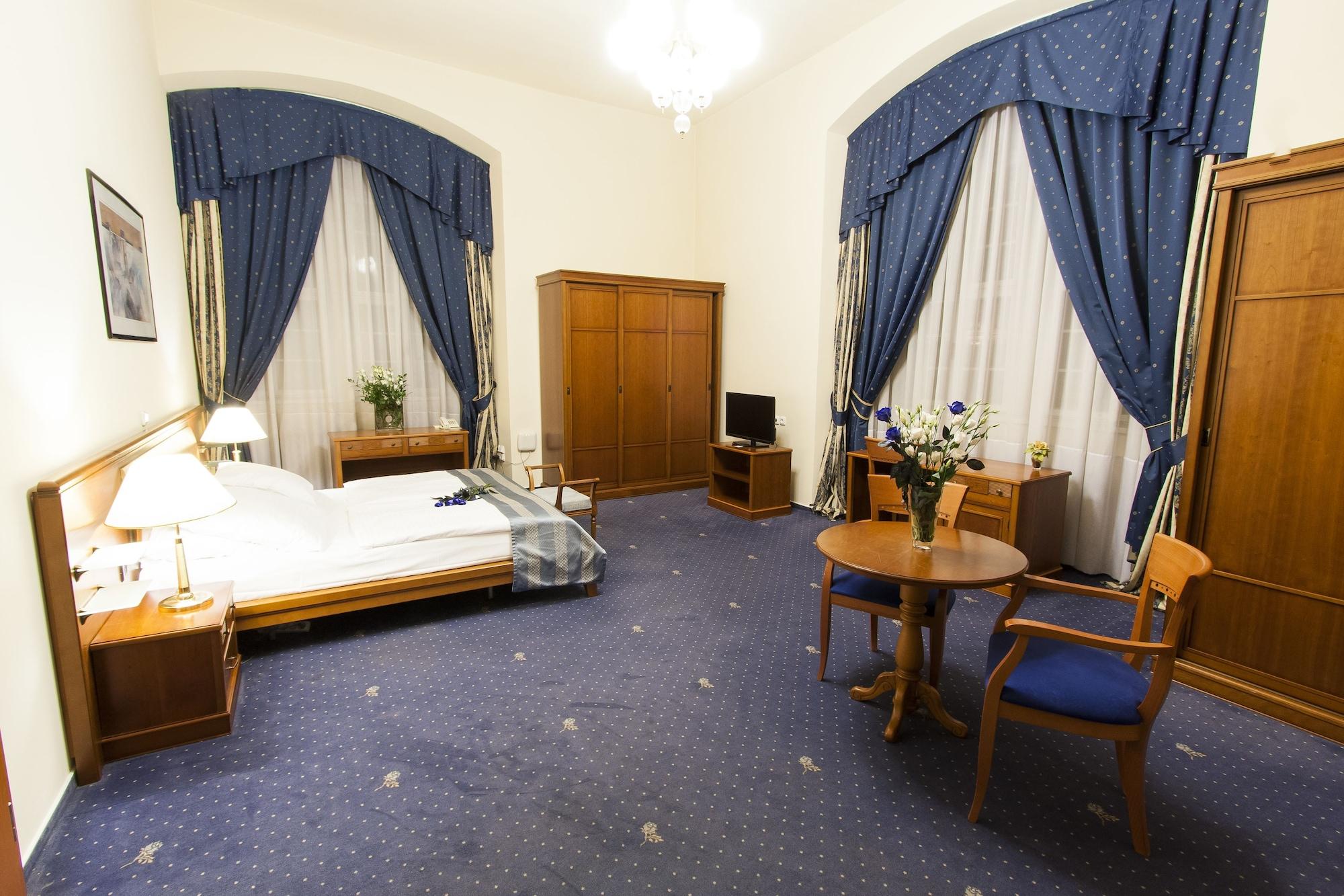 The Botanist Aparthotel