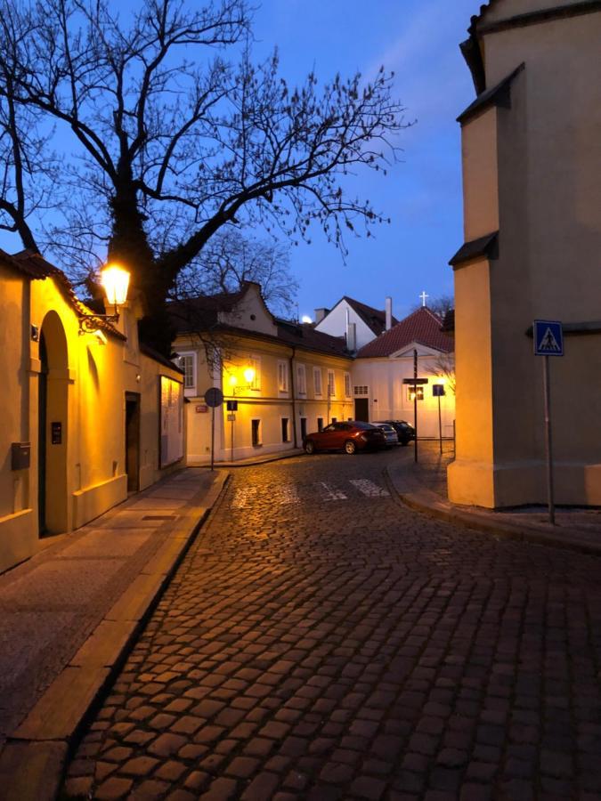 Lägenhet Old Town Basement