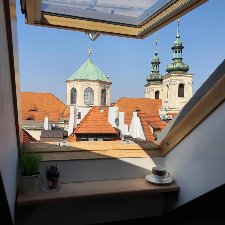 Lejlighed Cozy View Location Charles Bridge Prag