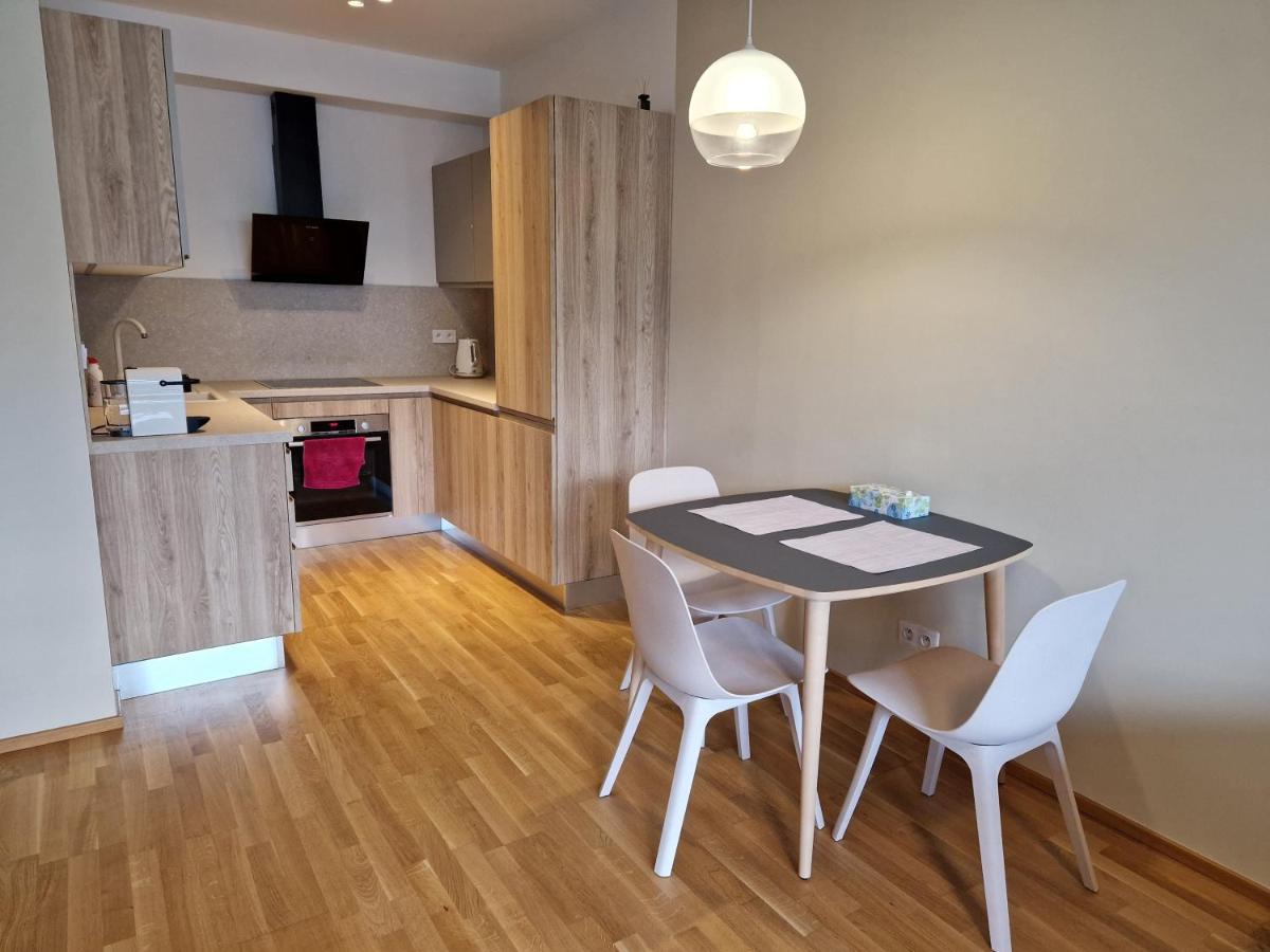 Apartment Costas *