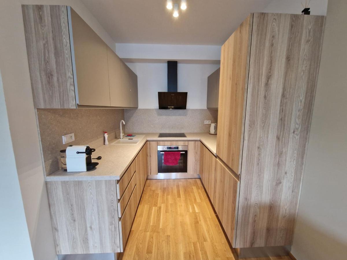 Apartment Costas *