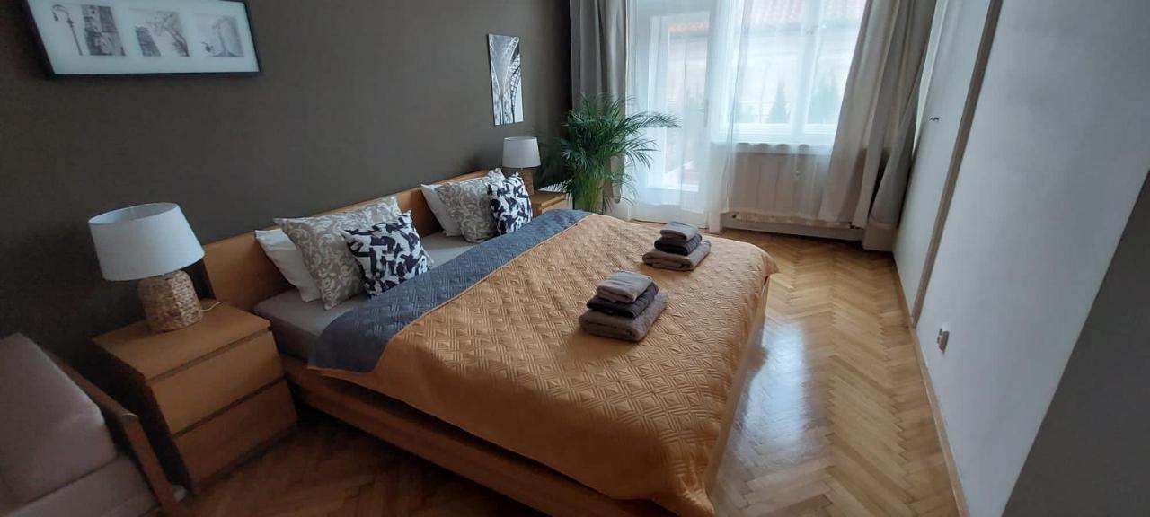 Anenska By Charles Bridge 2 Apartment Prag