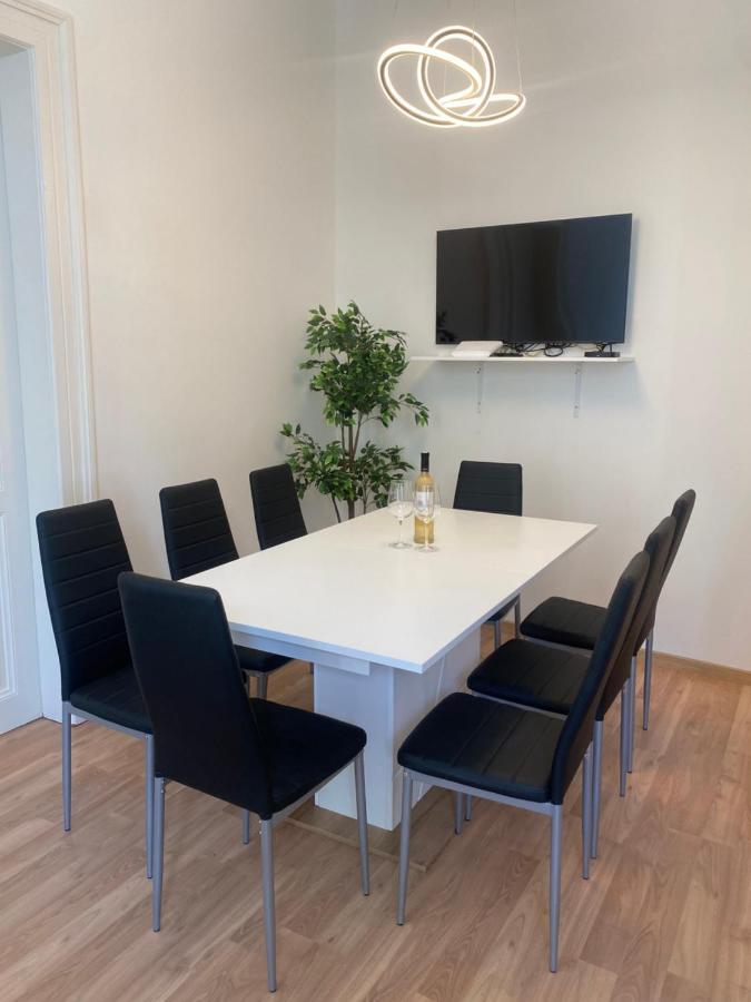 Designed Next To Vaclav Square With Terrace And Private Garage Apartment *
