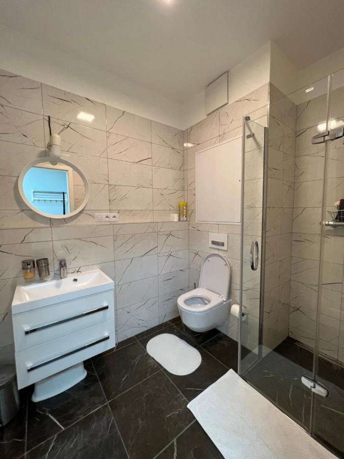 Apartment The Dante - Family With Free Parking Prag