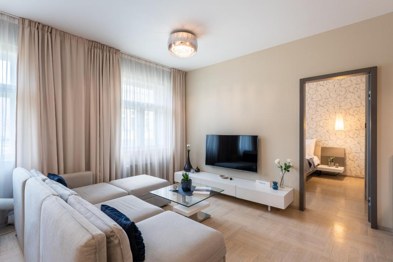 New Luxury Apt With Ac&parking In The Center Of Praha