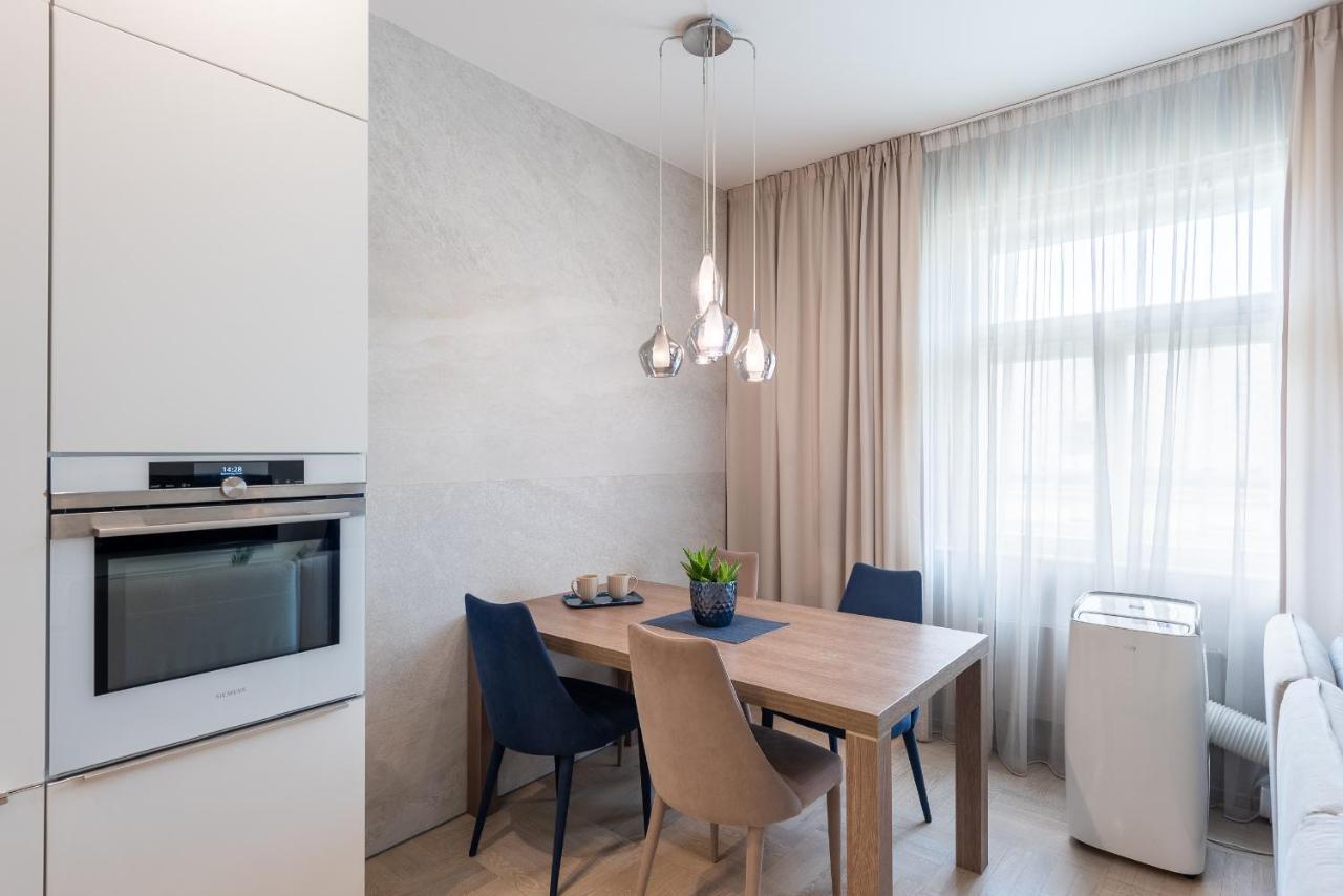 New Luxury Apt With Ac&parking In The Center Of Apartmán