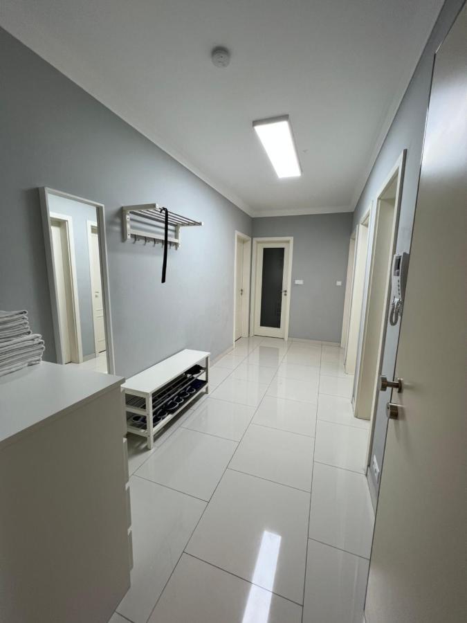 Apartment The Dante - Family With Free Parking Prag