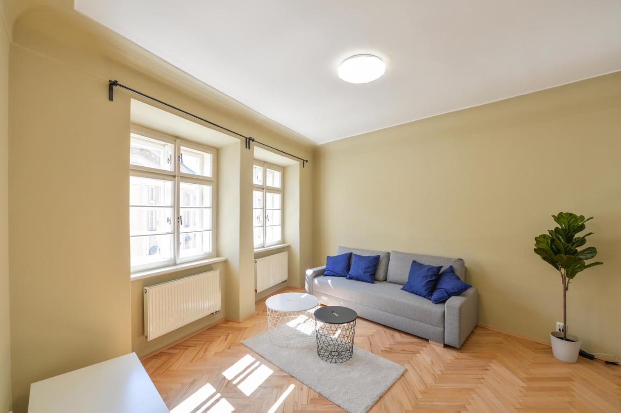 Celetna 27 Apartment