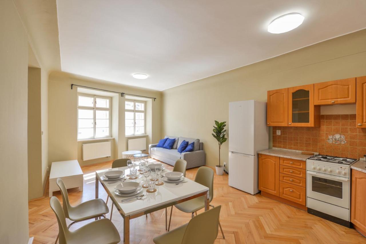 Celetna 27 Apartment