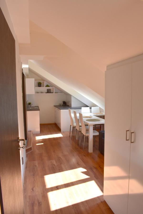 New Rooftop With Private Wellness, Sauna & Whirlpool Bath