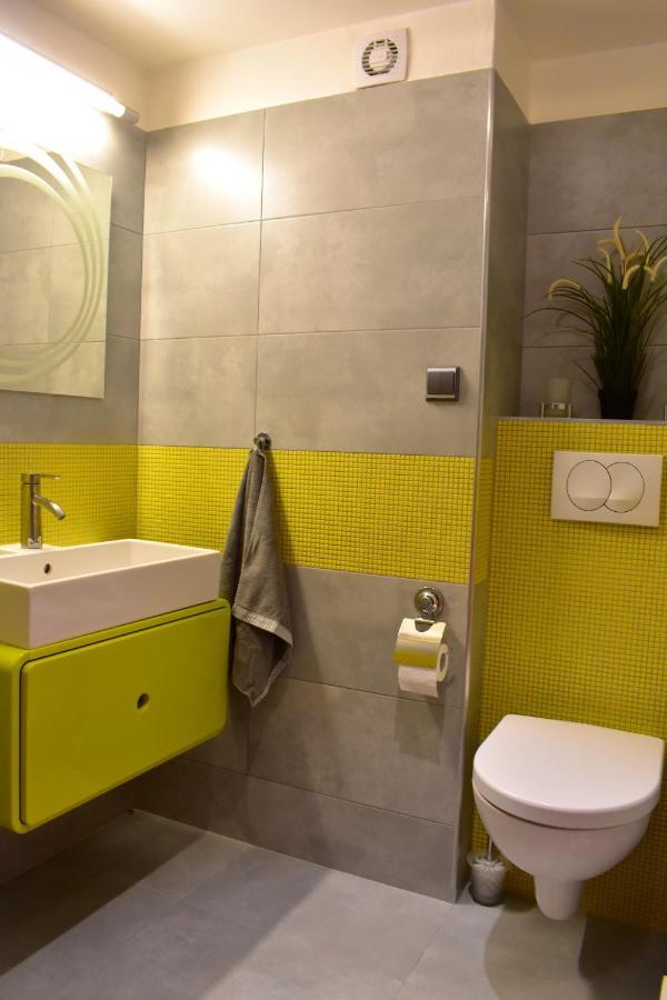 Lägenhet New Rooftop With Private Wellness, Sauna & Whirlpool Bath Prag