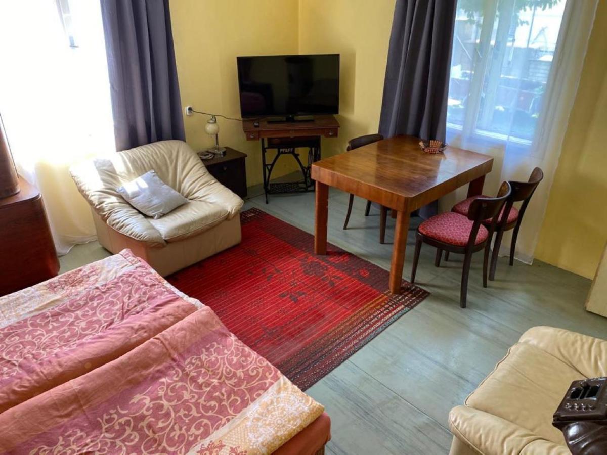 Apartment Old Summer House Prag