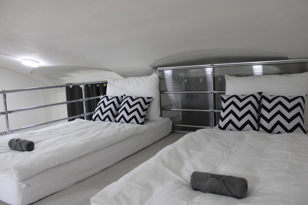 Lyly - Modern Apartment, Free Parking, Near The Metro Lägenhet *