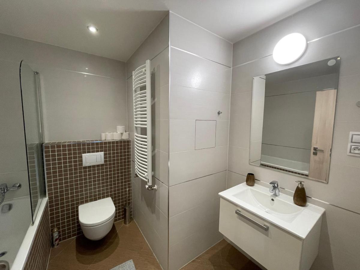 Apartment At Garden Towers
