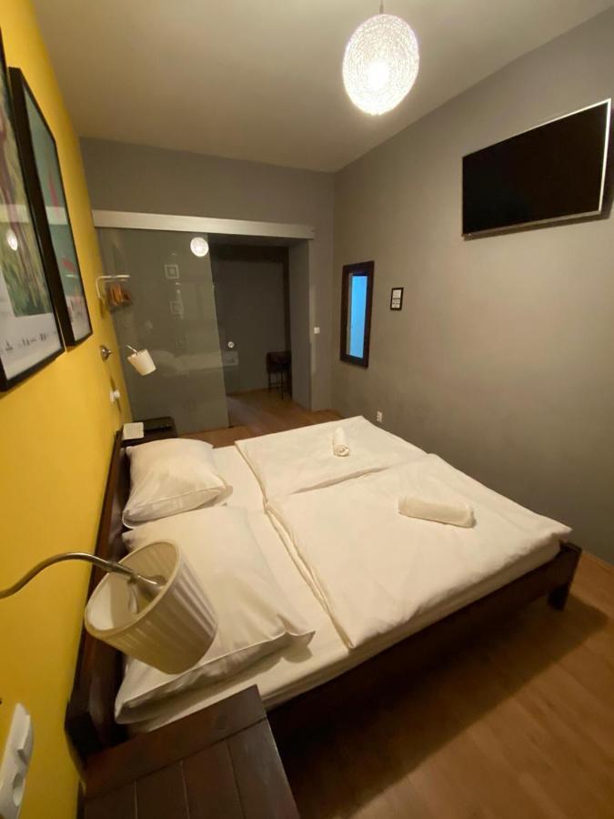 Central Studios Hotell 3*