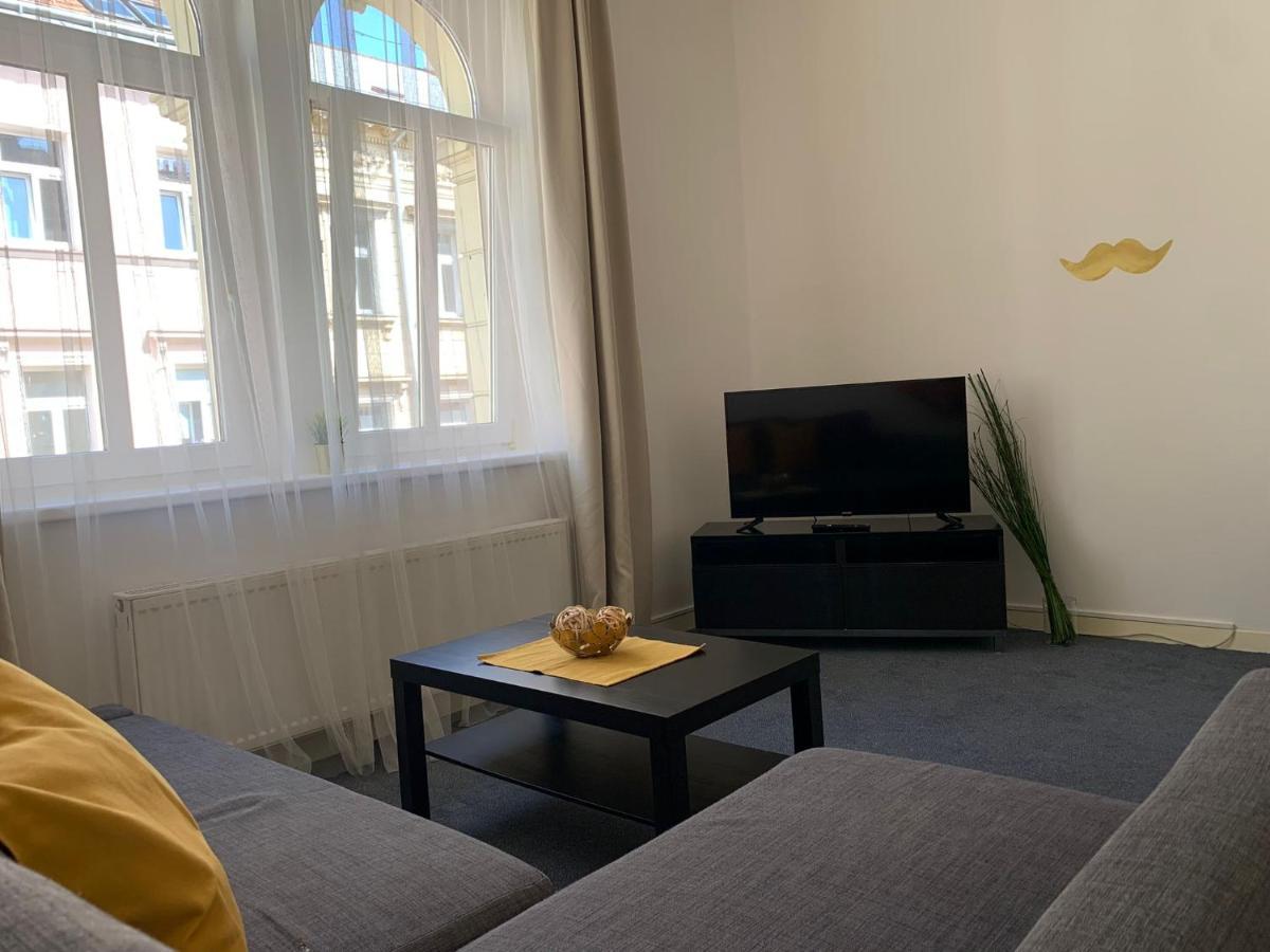 Little Tom Apartment *
