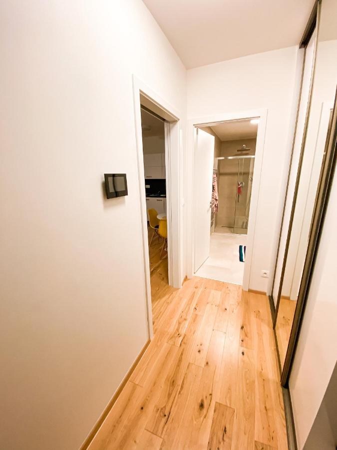 Lejlighed Lovely Apartment, Free Parking 1,55 Hight