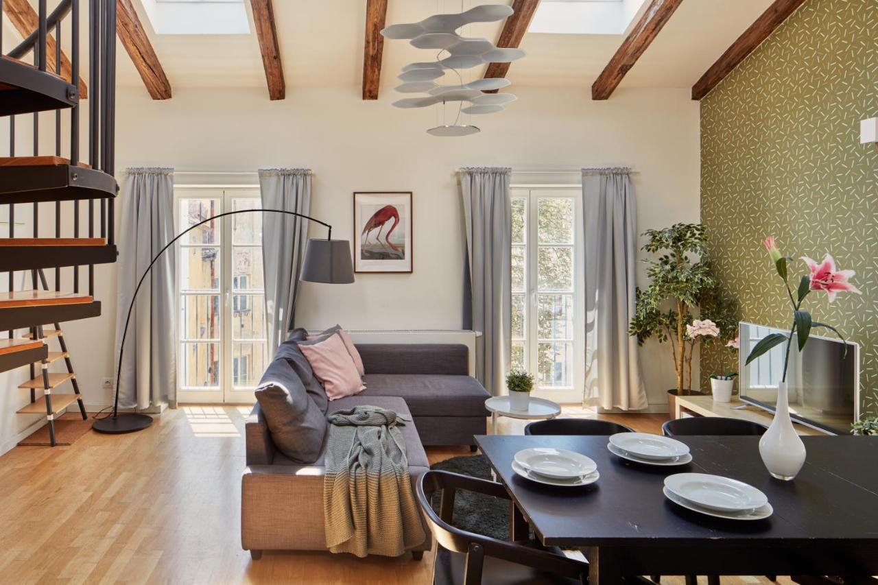 Apartment Days - 3bdr Bright Loft - Ac - Location In New Town