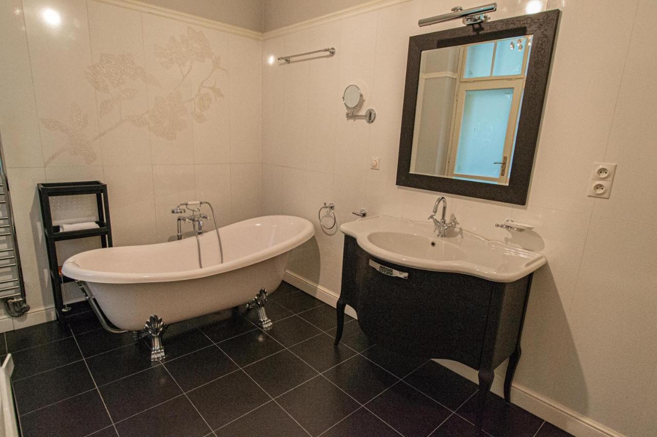 Apartment Luxury 150m2 On Wencelas Square With Private Garage *