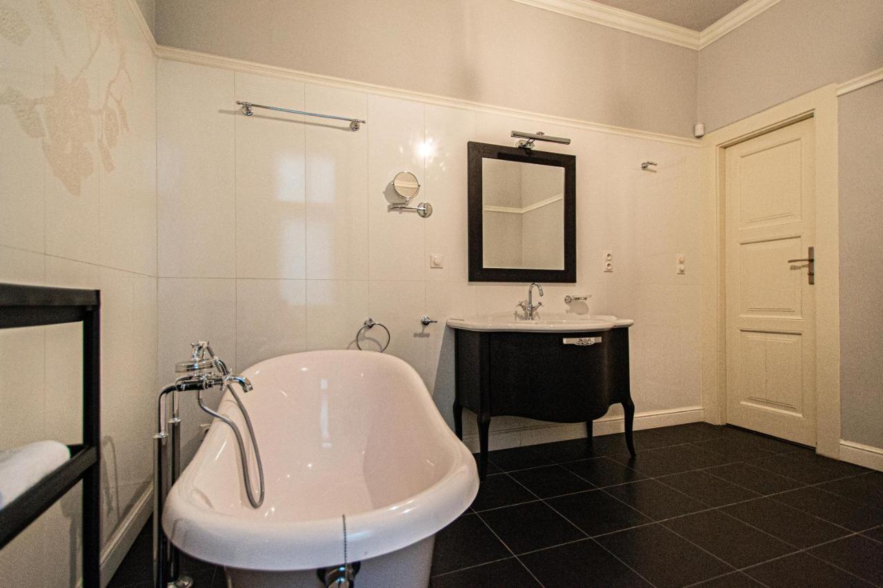 Lägenhet Luxury 150m2 On Wencelas Square With Private Garage *
