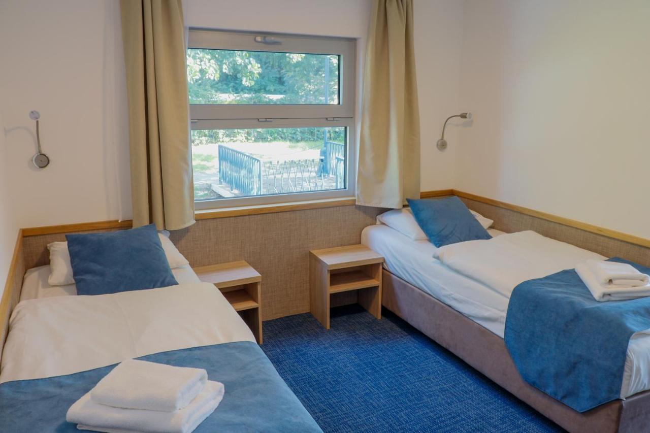 Racek Botel 3*