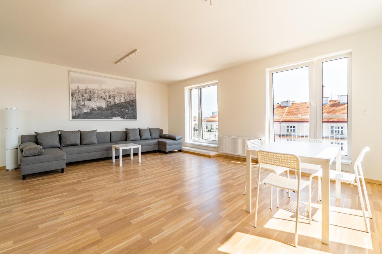 Penthouse # 81 With Panoramic View In Elite Rezidence With Free Parking Apartmán Praha