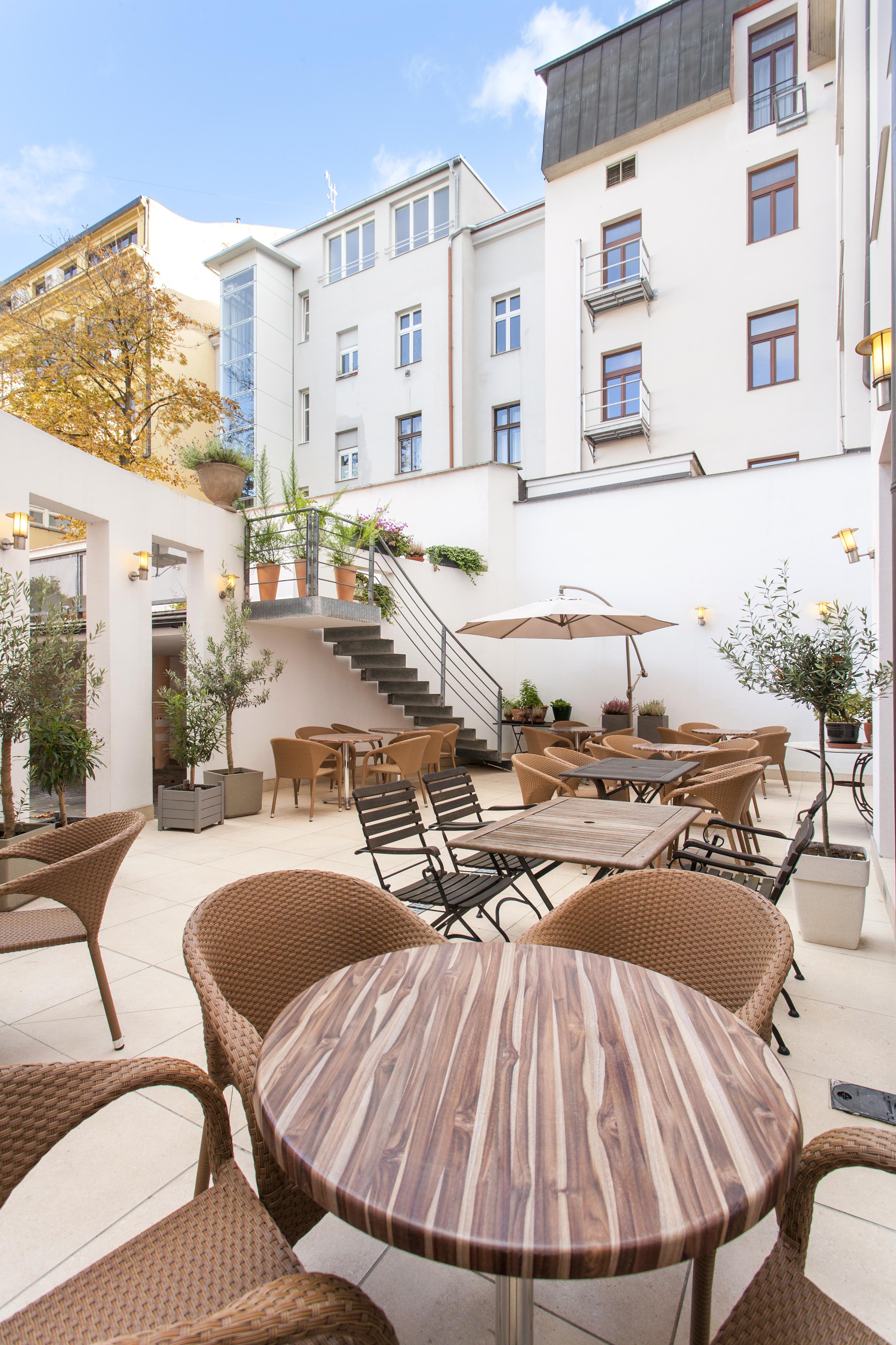 Carol Hotel 4*