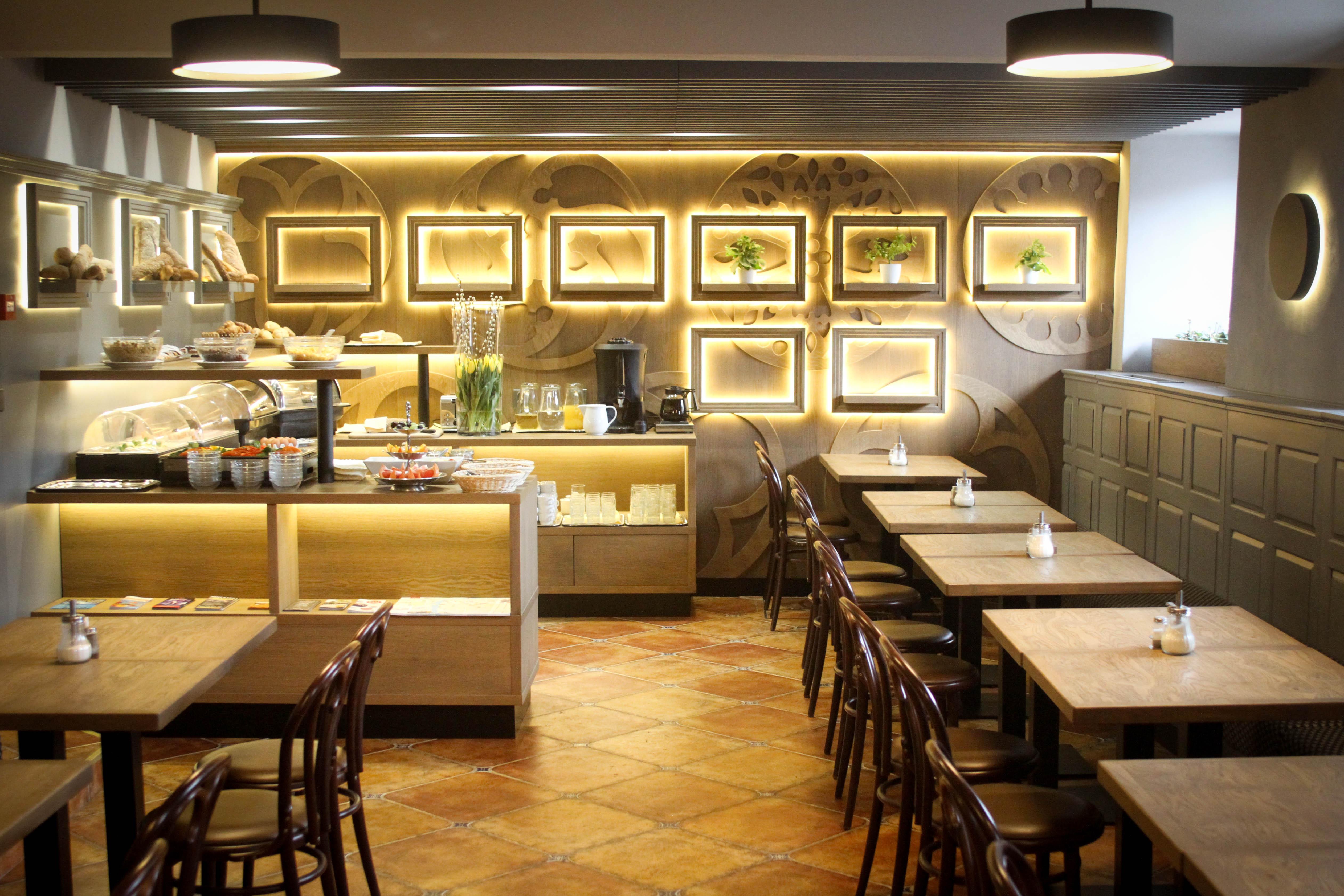 King Charles Boutique Hotel