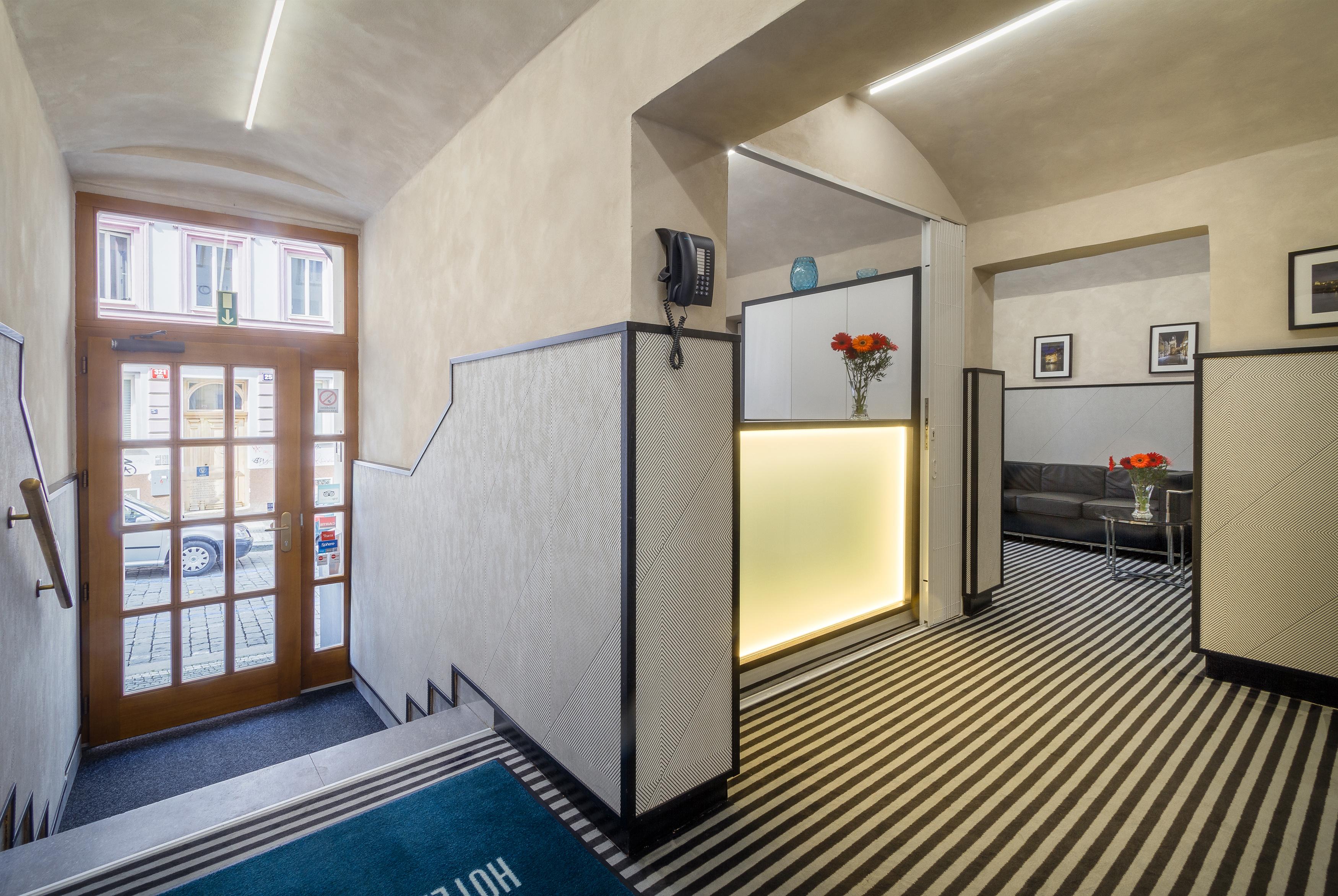 White Lion 4* Prague