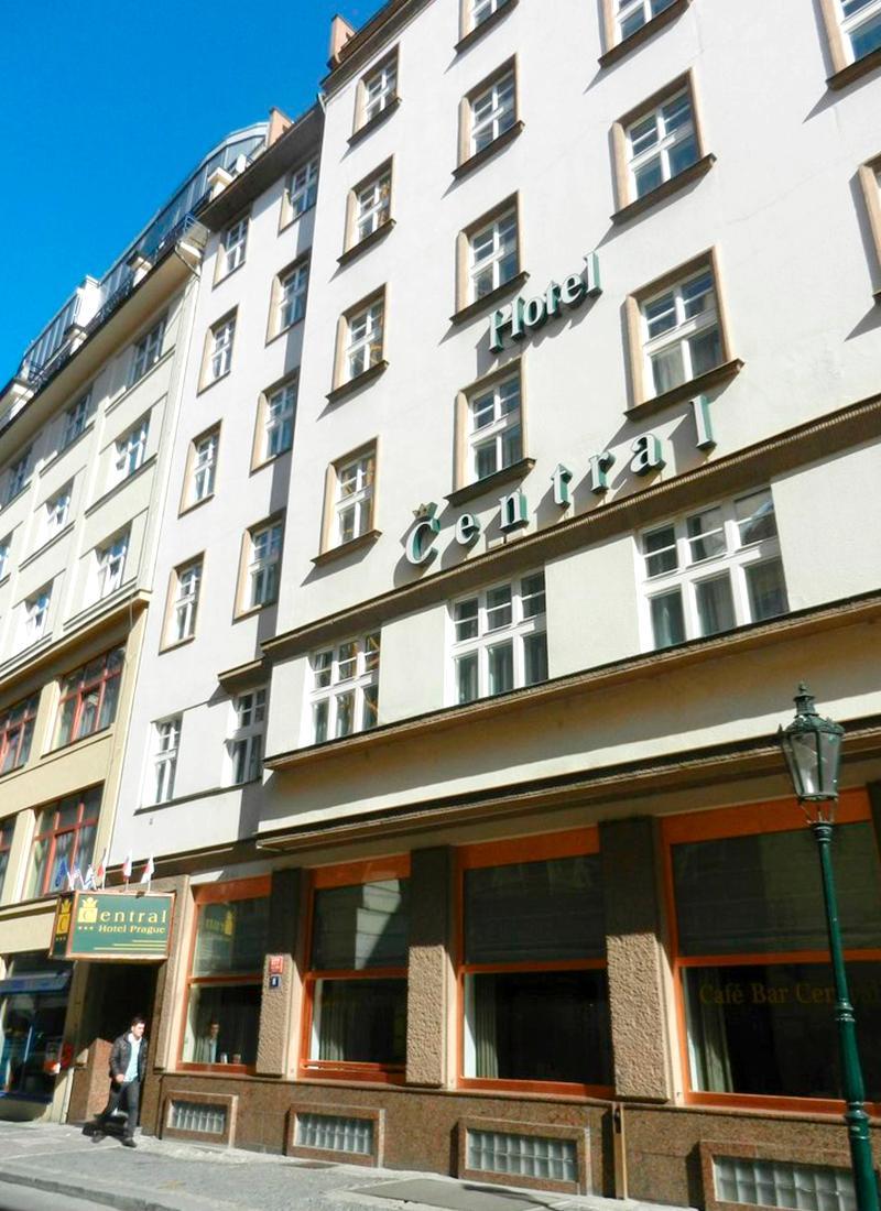 Central Hotel 3*