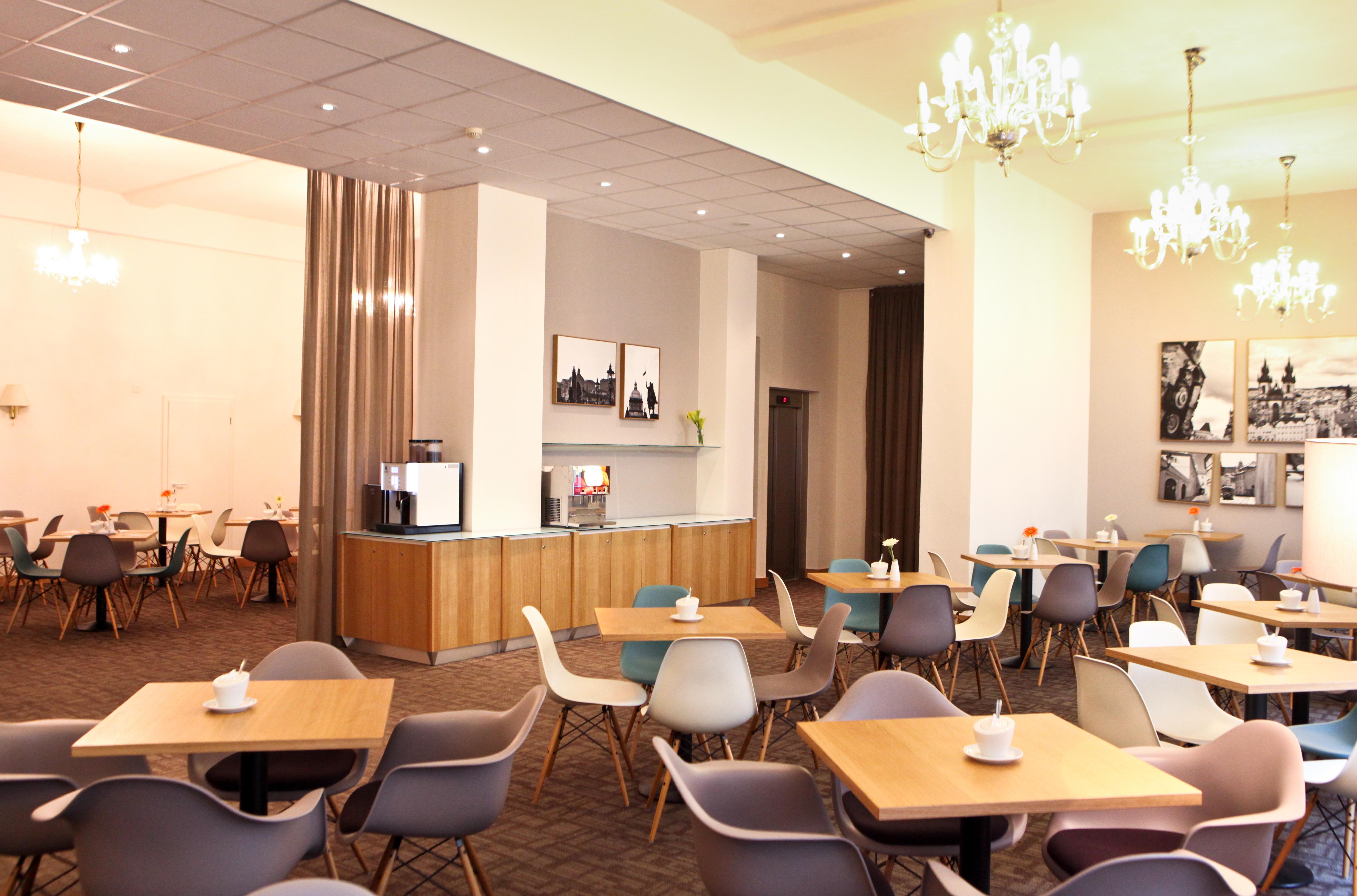 Central Hotel 3*