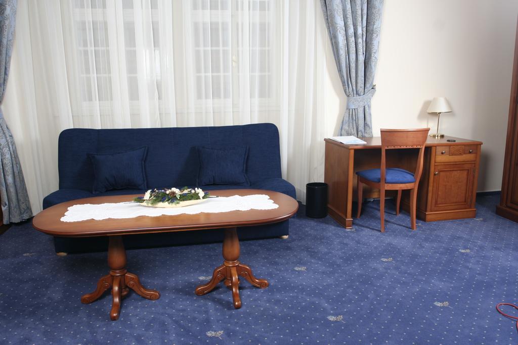 The Botanist Aparthotel 4*