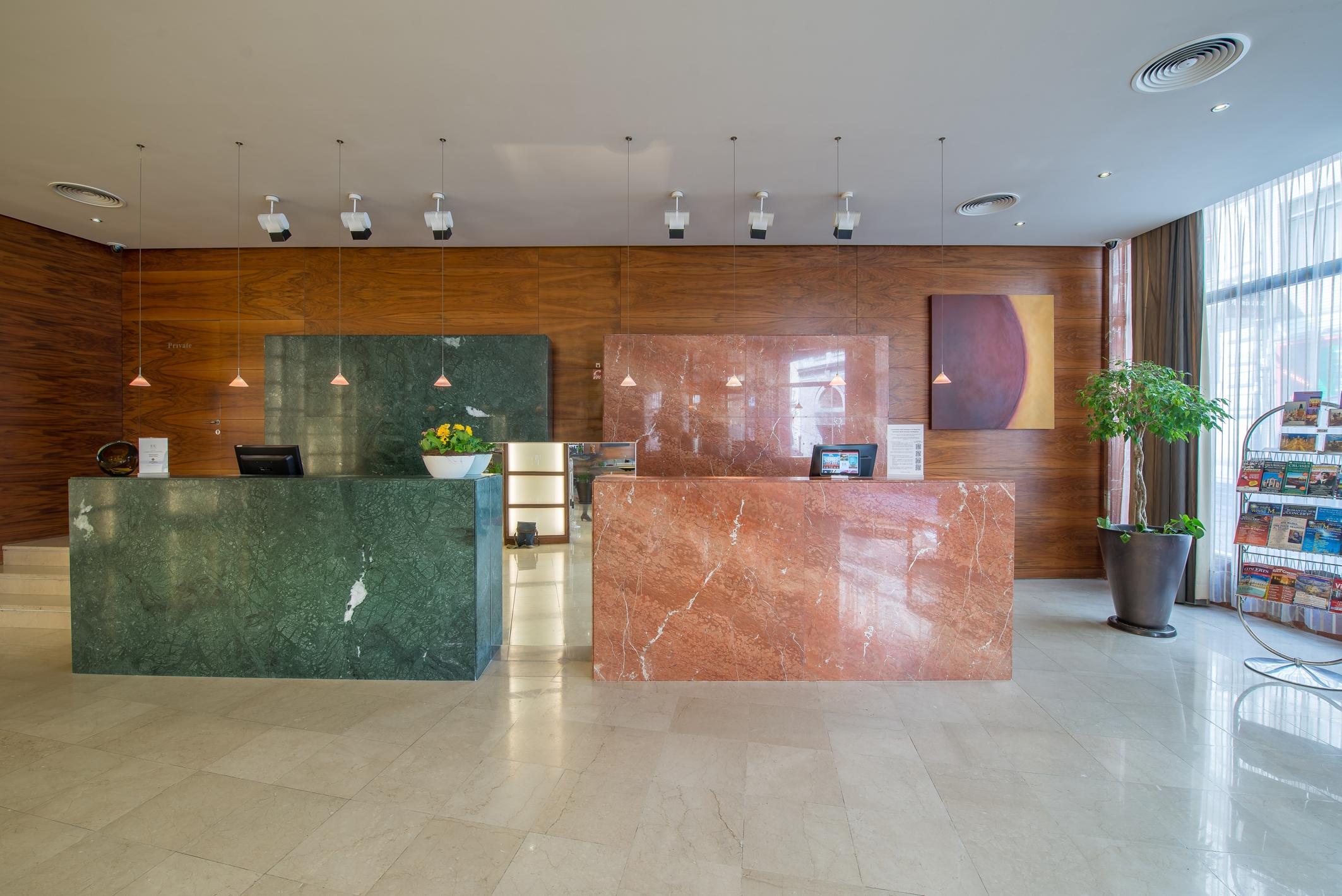 K+k Fenix Hotel