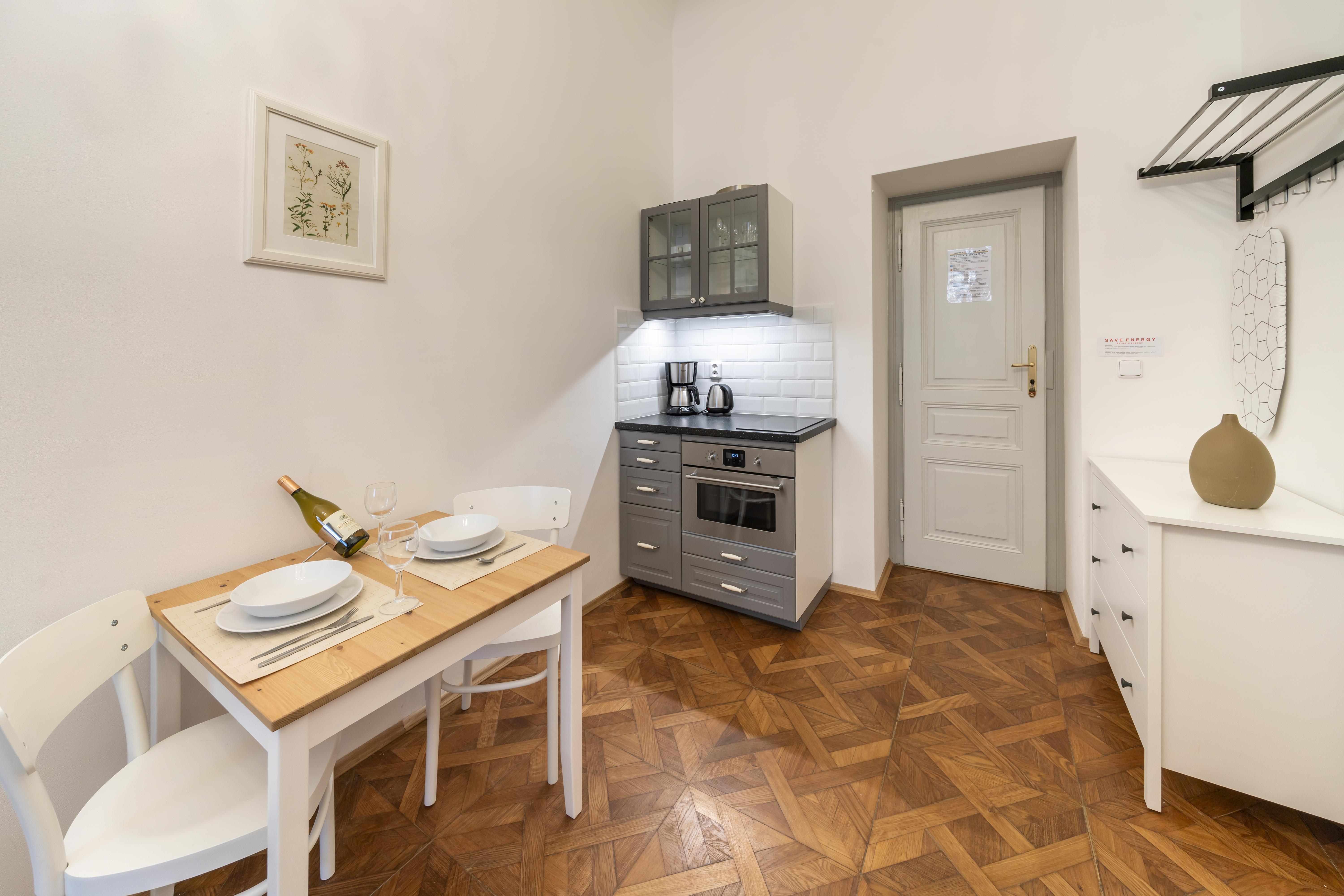 Apartmán Old Town - Michalska 4*