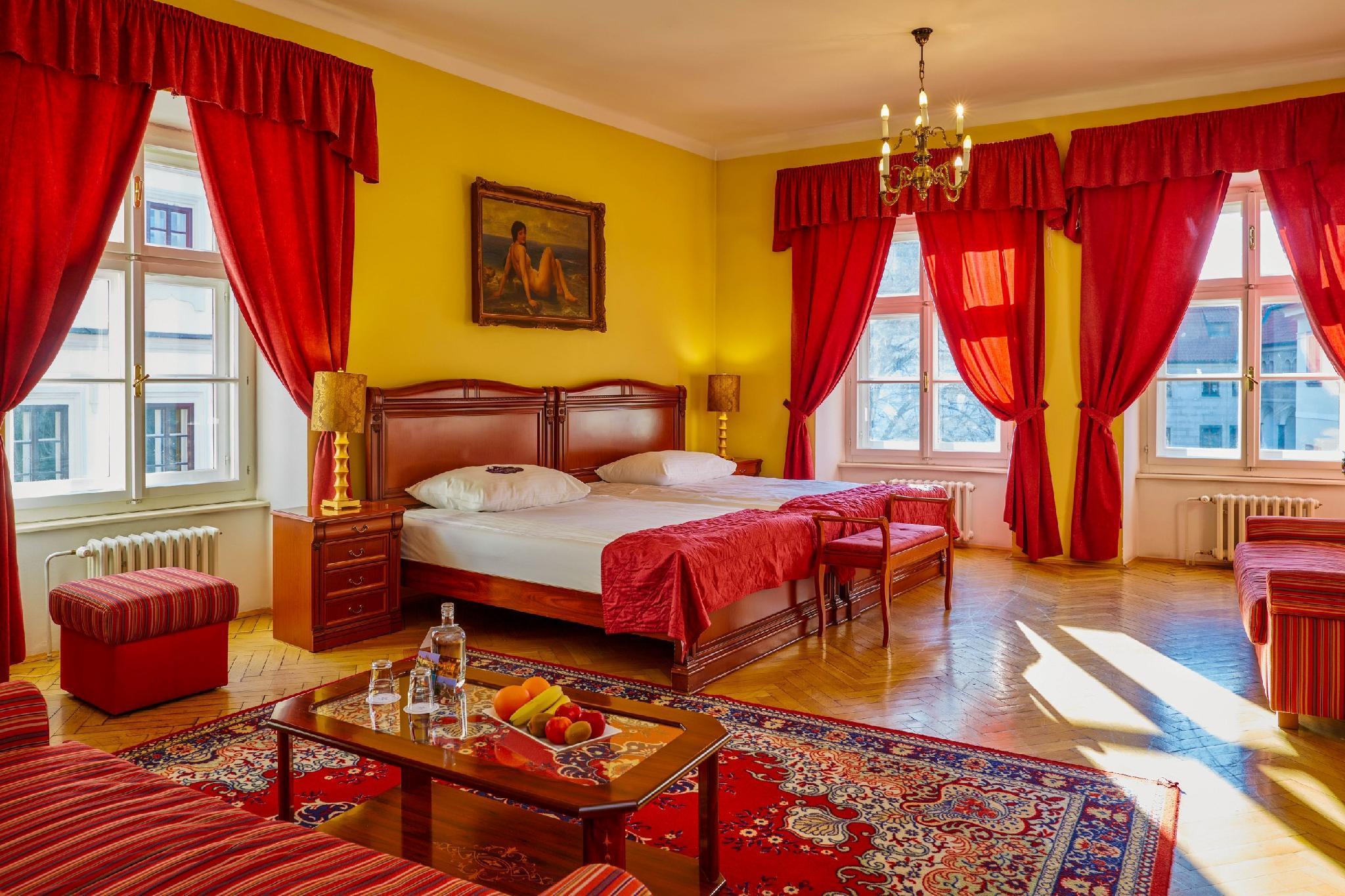 Josephine Old Town Square - Czech Leading 4* Prag