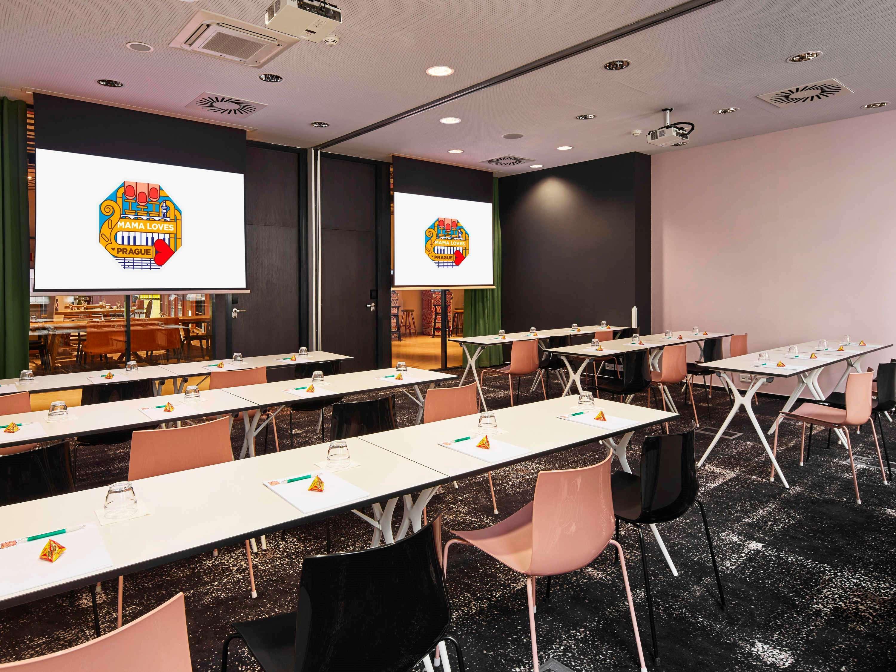Hotel Mama Shelter 4*