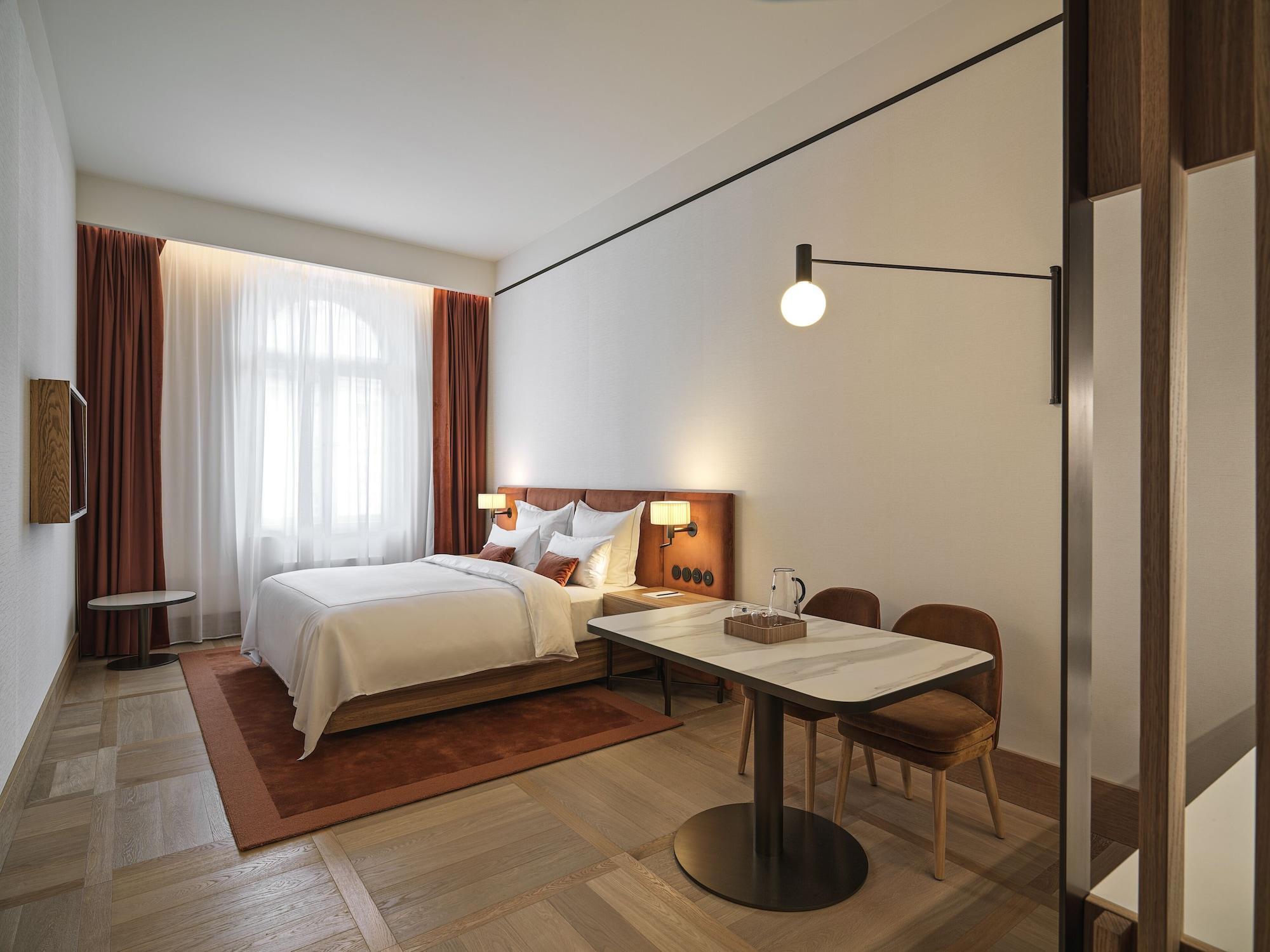 The Julius Hotel 5*