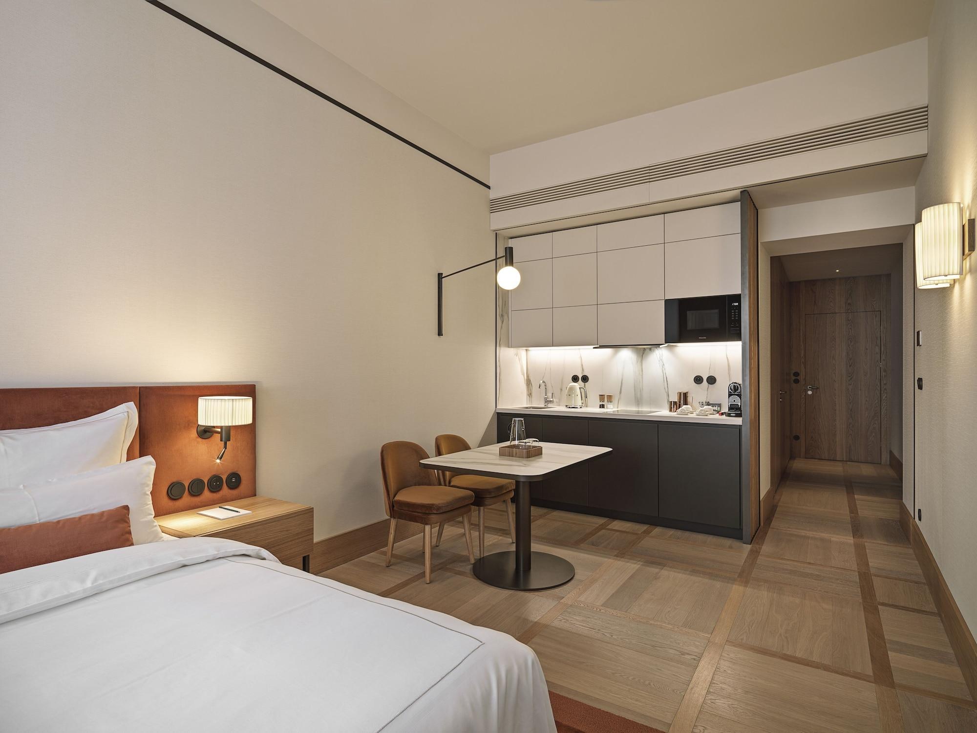 The Julius Hotel
