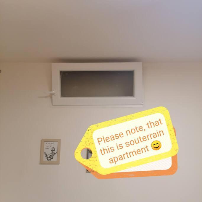 Apartmán Basement Flat In The City Center!! Praha
