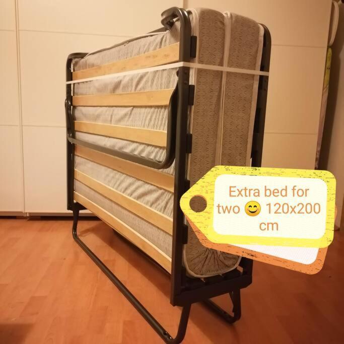 Basement Flat In The City Center!! Apartment