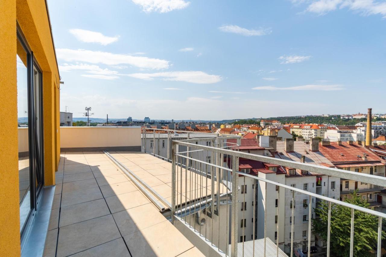 One Bedroom Penthouse # 82 In The Brand New Building Close To The Center With Free Parking Lägenhet *