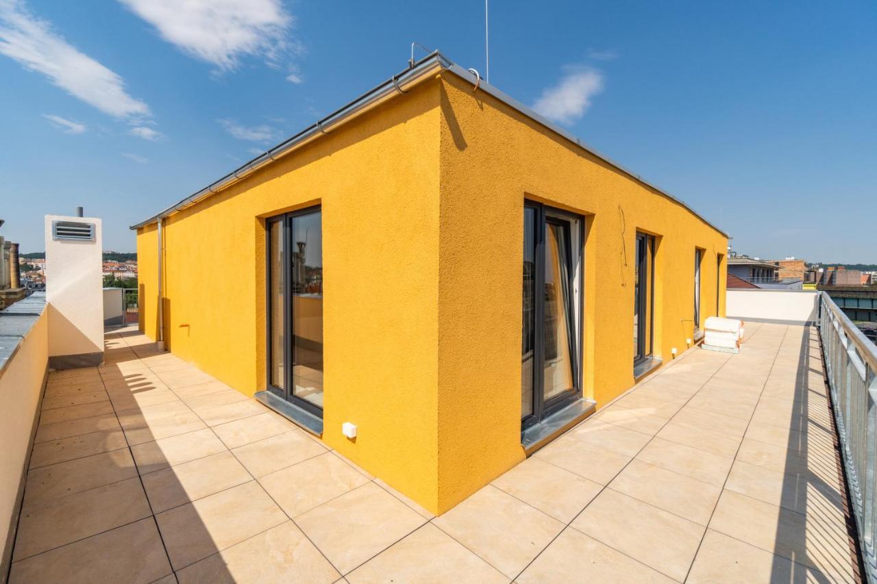 One Bedroom Penthouse # 82 In The Brand New Building Close To The Center With Free Parking