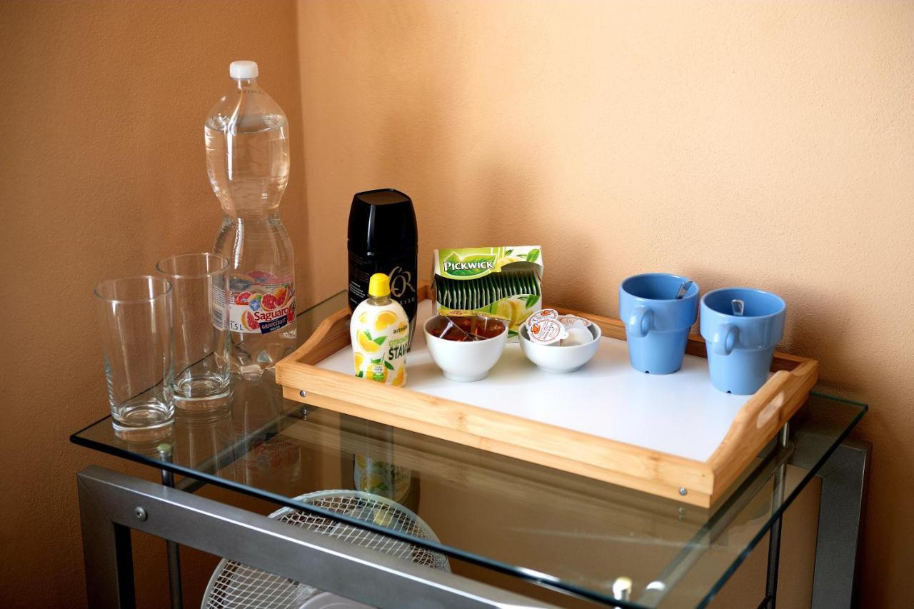 Homestay Cozy At Metro Station, Private Bathroom, 9minutes Oldtown, 15minutes Airport, Wifi *