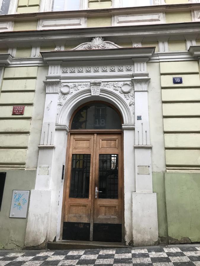 Privatunterkunft Chez Jitka Et Gautier - A Great Alternative To A Prag
