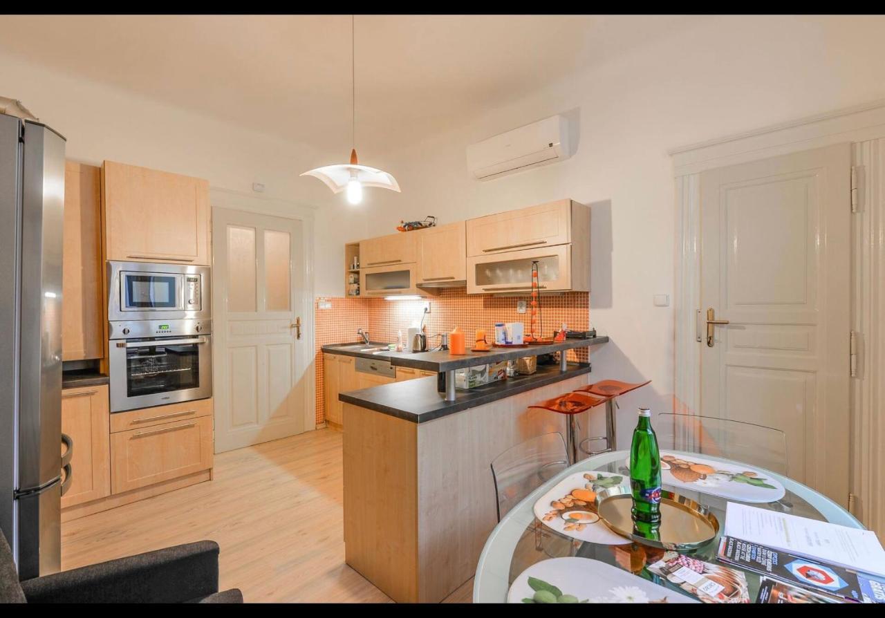 Apartment Old Town Square Jakubska 744 *