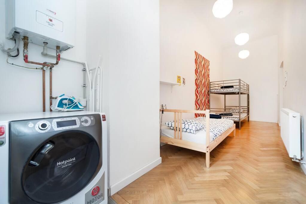 Lägenhet Bright, Spacious In The Historic Centre *